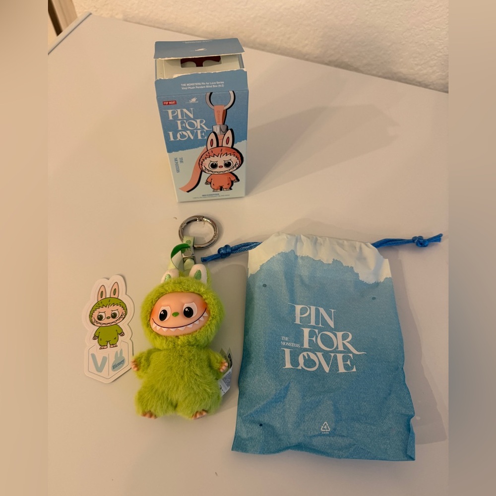 Pin For Love Labubu pendant 💚 Letter V (brand new) Got from Pop Mart. ❣️